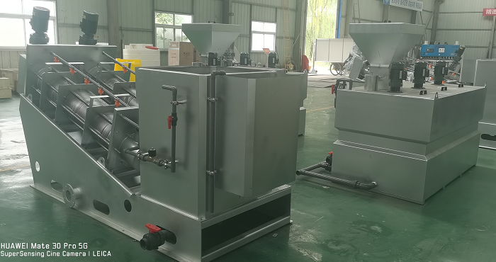 疊螺機(jī)、全自動(dòng)加藥裝置加工中